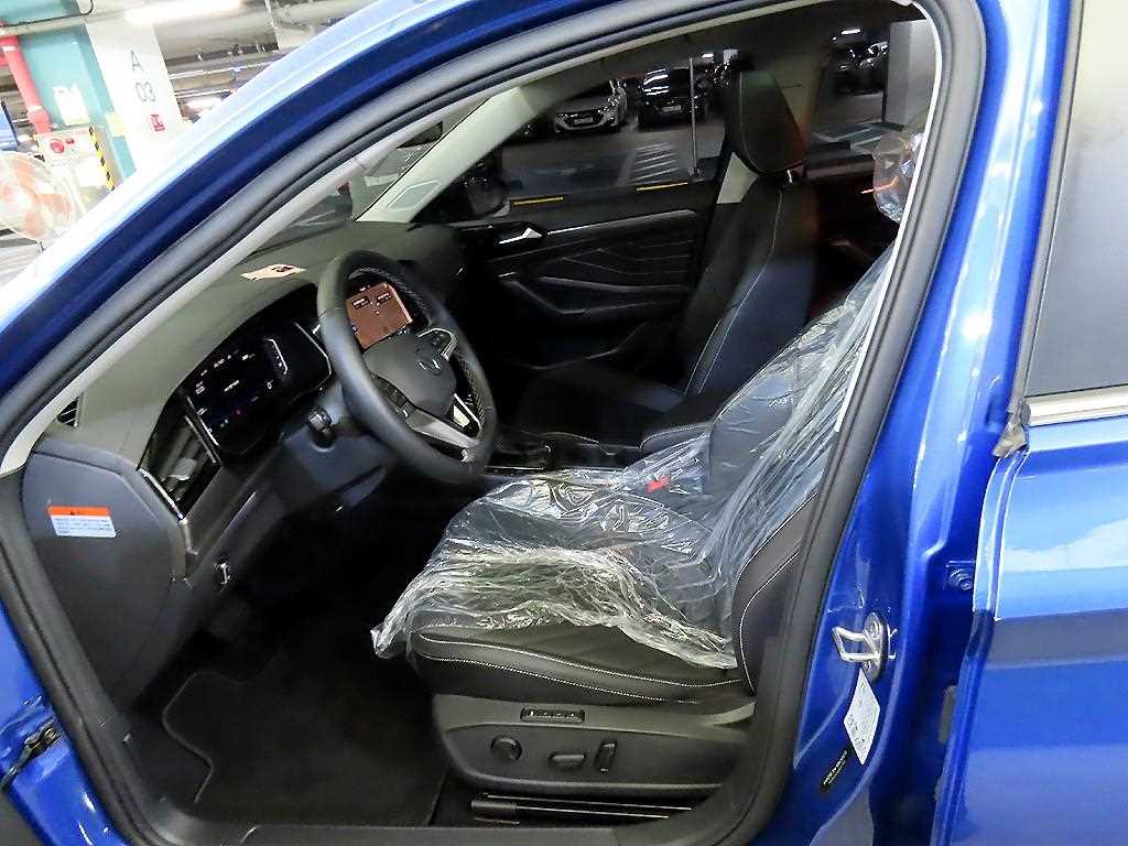 Volkswagen Jetta - Vista 6