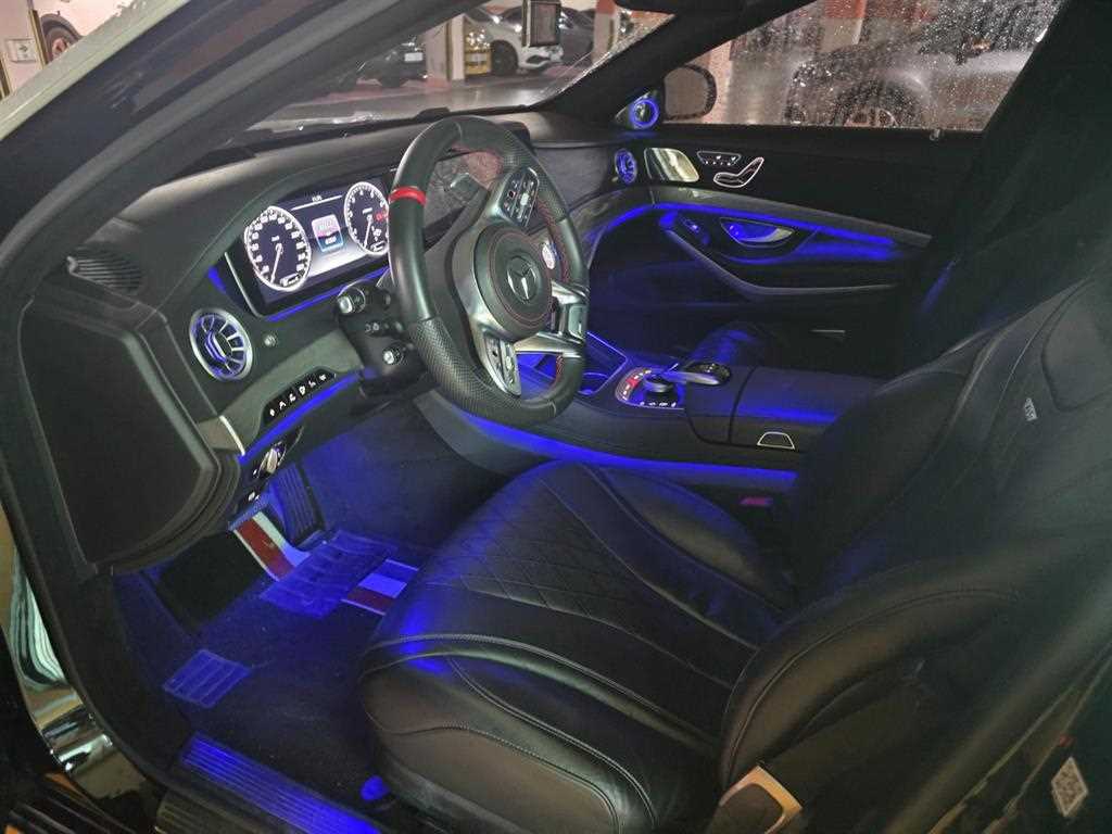 Mercedes Benz S Class - Vista 5