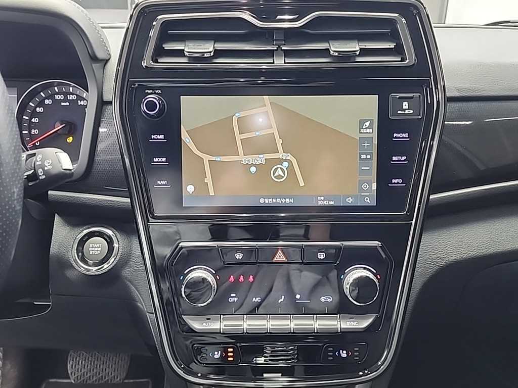 Ssangyong Tivoli - Vista 10