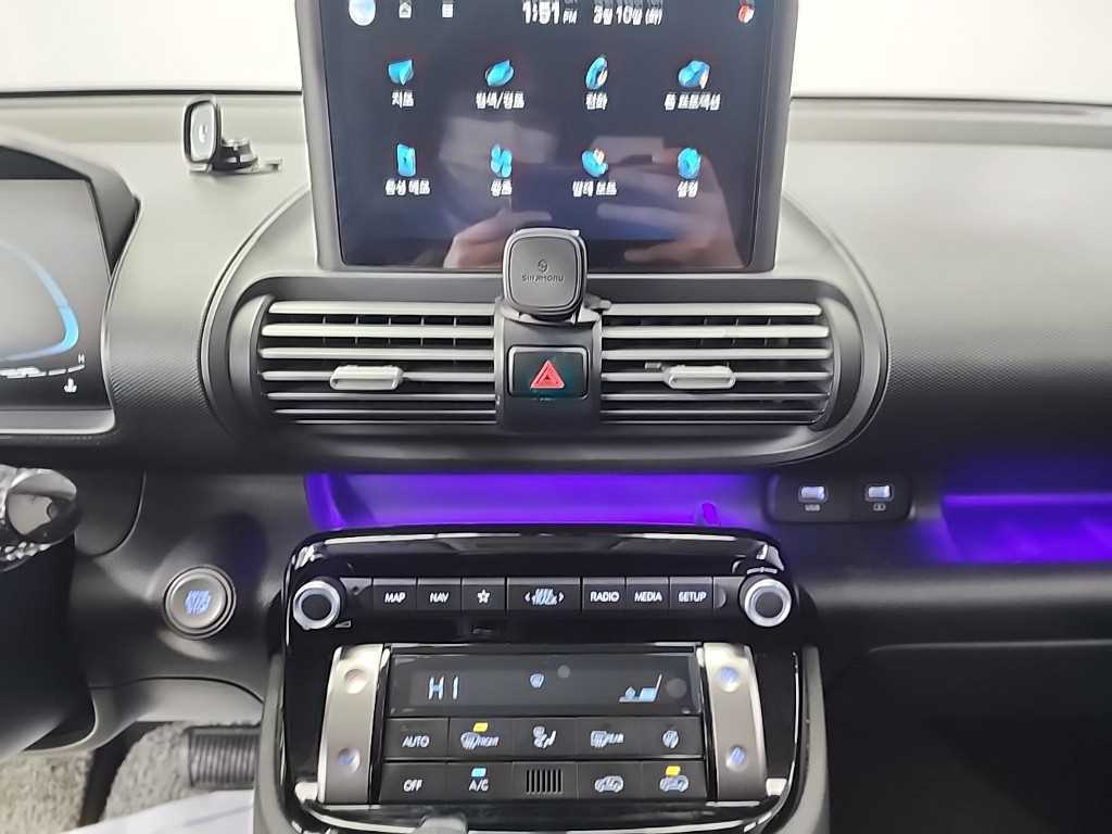 HYUNDAI Casper - Vista 10