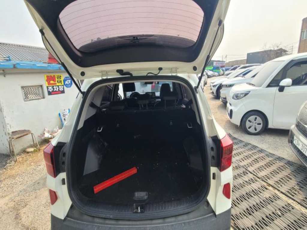 KIA Seltos - Vista 7