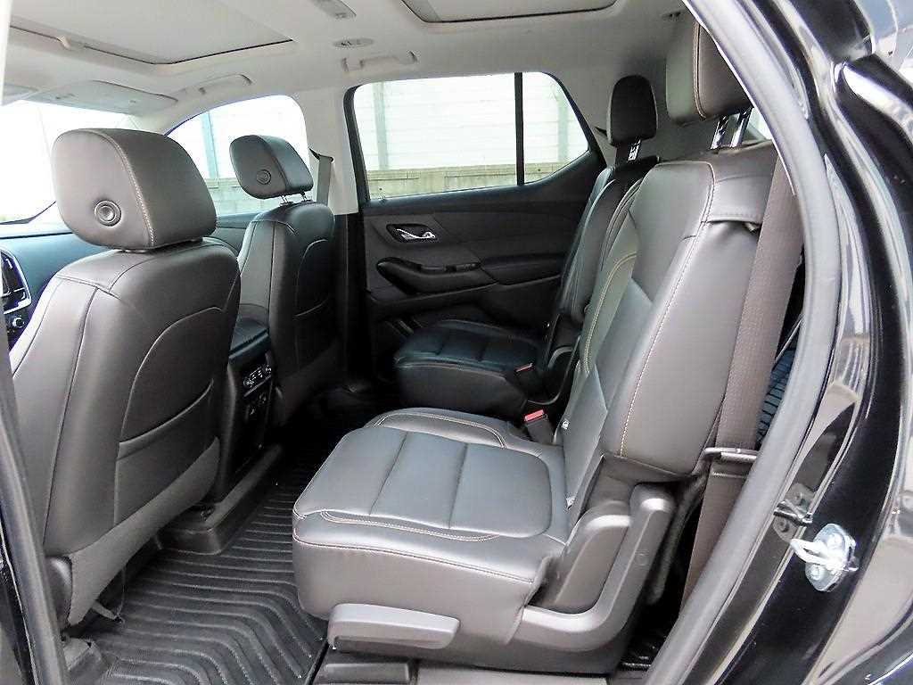 Chevrolet Travers - Vista 6