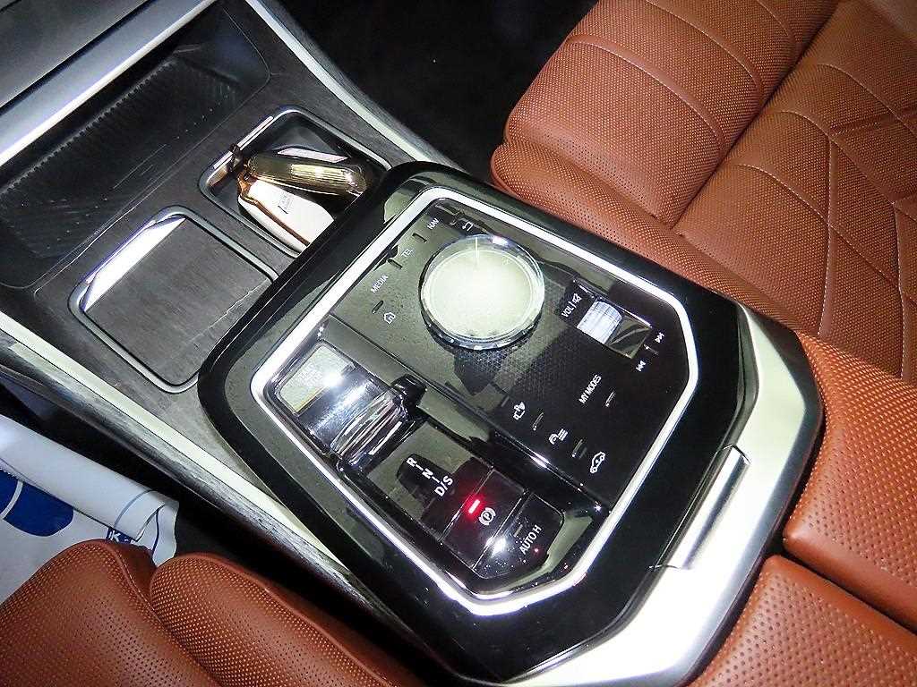 BMW 7 Series - Vista 12