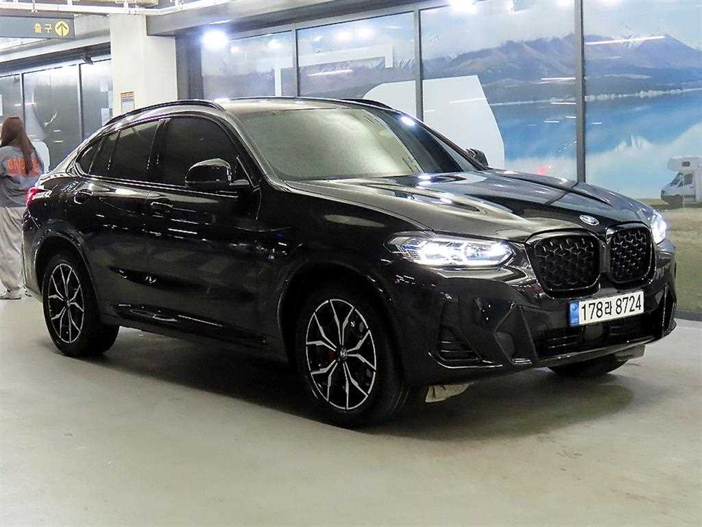 BMW X4 2023 Negro - Importación desde Corea - HF Imports Iquique - Foto 1