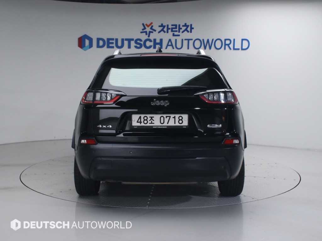 Jeep Cherokee - Vista 4