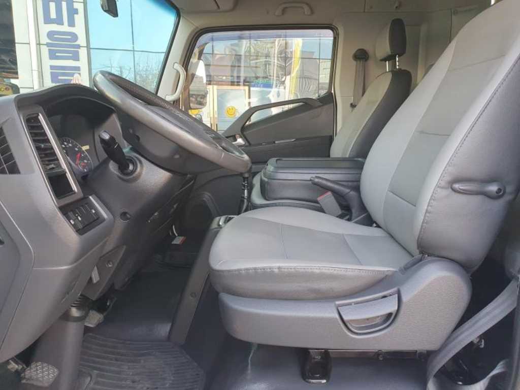 medium and large cargo truck 2020 Blanco - Importación desde Corea - HF Imports Iquique - Foto 18