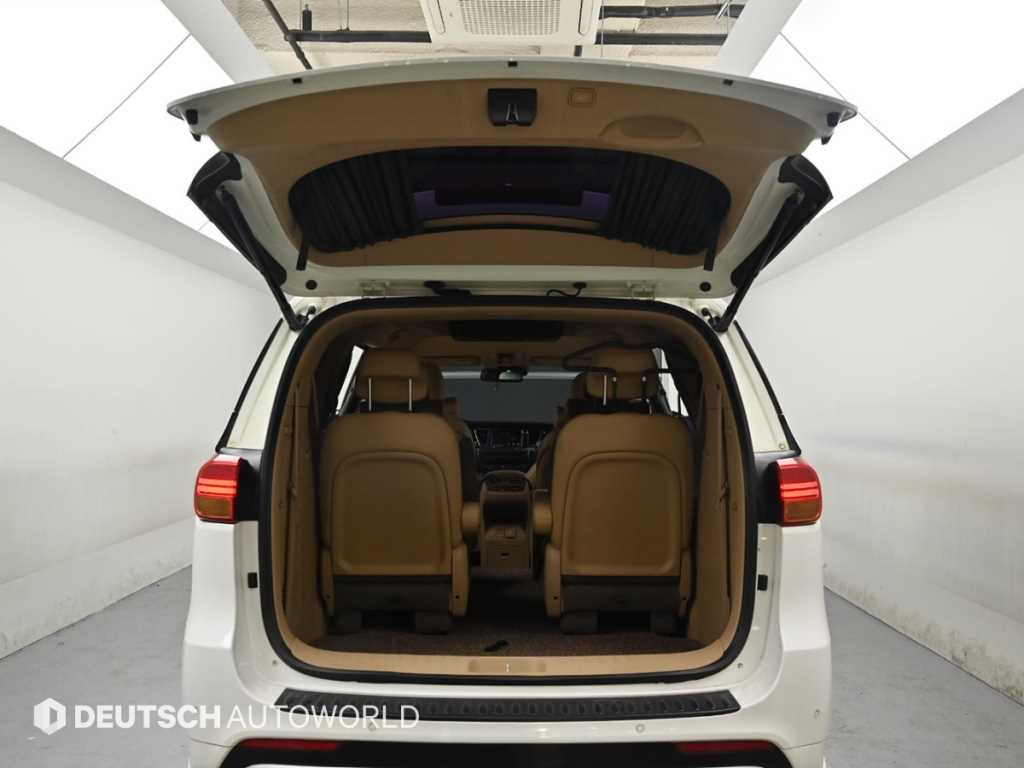 KIA Carnival 2016 Blanco - Importación desde Corea - HF Imports Iquique - Foto 19