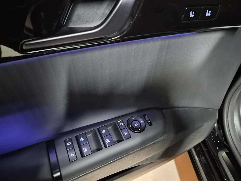 HYUNDAI Grandeur - Vista 12