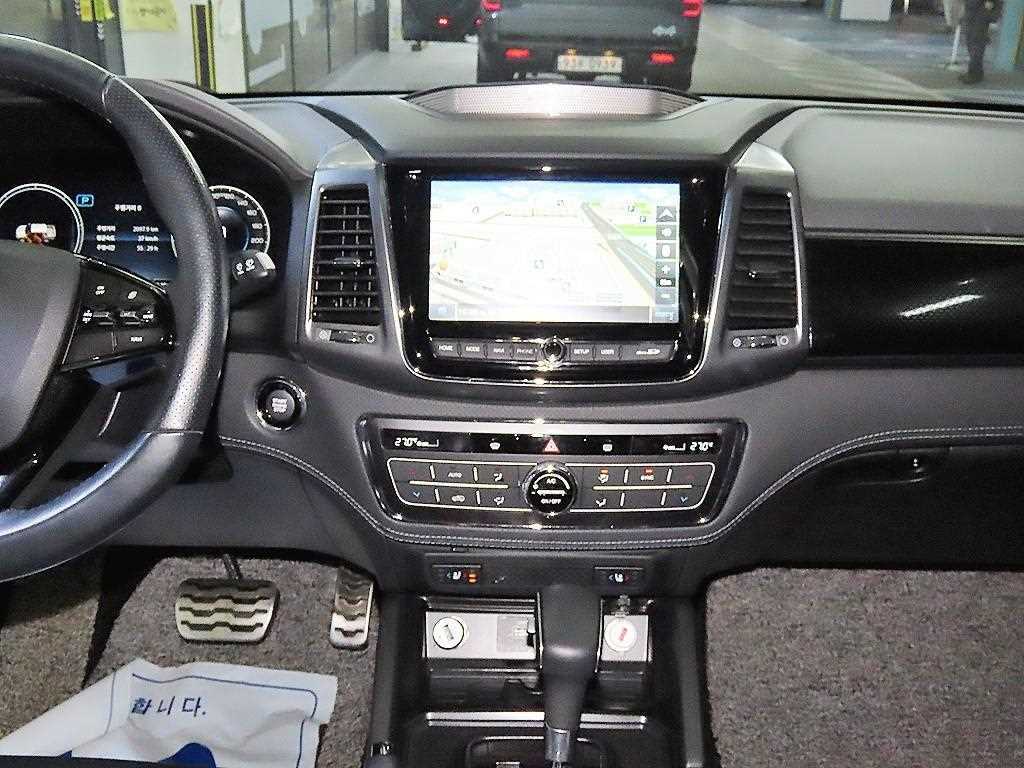 Ssangyong Rexton - Vista 11