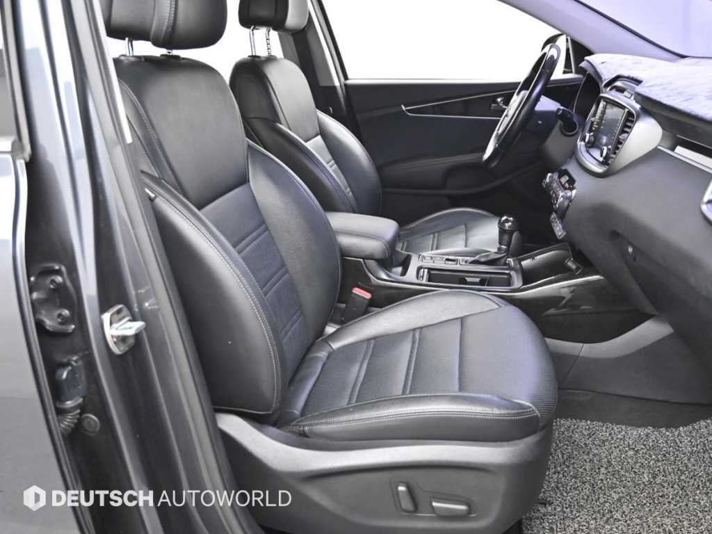 KIA Sorento - Vista 10