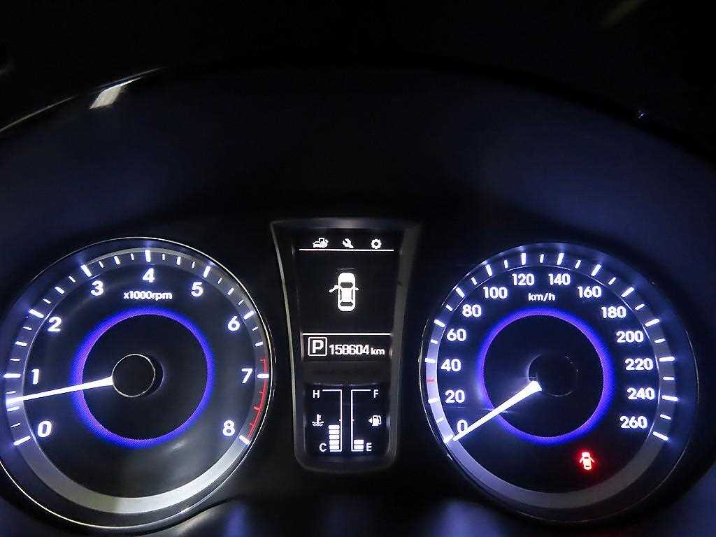 HYUNDAI Grandeur - Vista 9