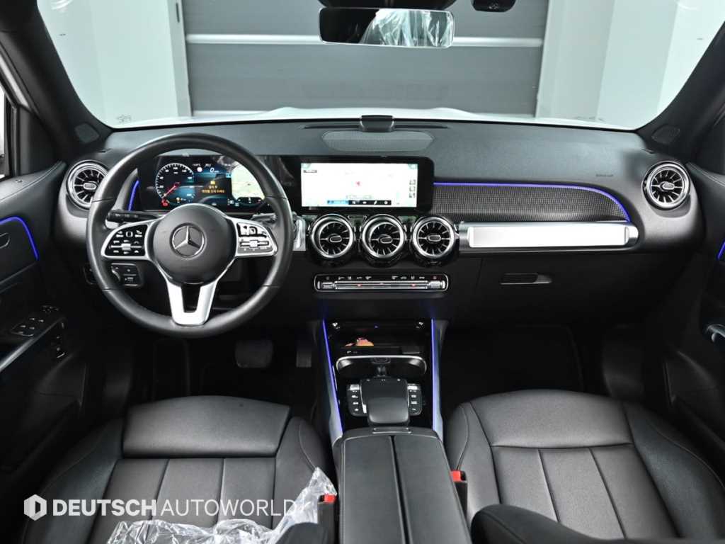 Mercedes Benz GLB Class - Vista 7