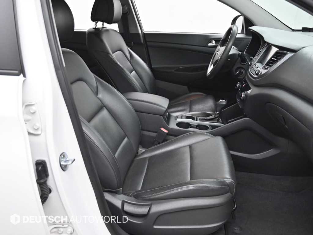 HYUNDAI Tucson - Vista 10