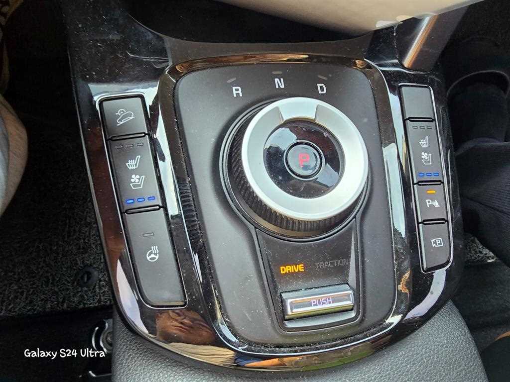 KIA Seltos 2023 Negro - Importación desde Corea - HF Imports Iquique - Foto 15