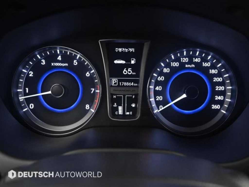 HYUNDAI Grandeur - Vista 8