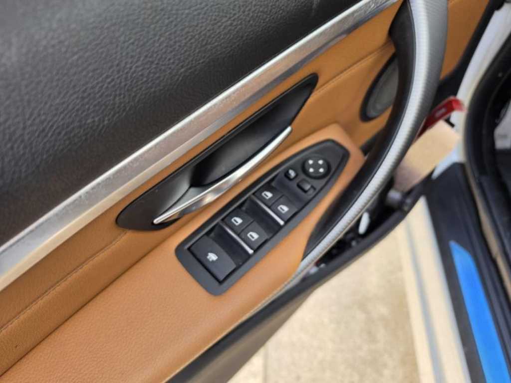 BMW 4 Series - Vista 5