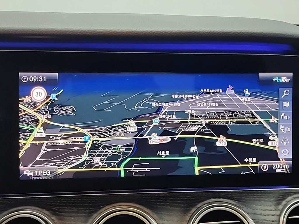 Mercedes Benz E class 2020 Negro - Importación desde Corea - HF Imports Iquique - Foto 16