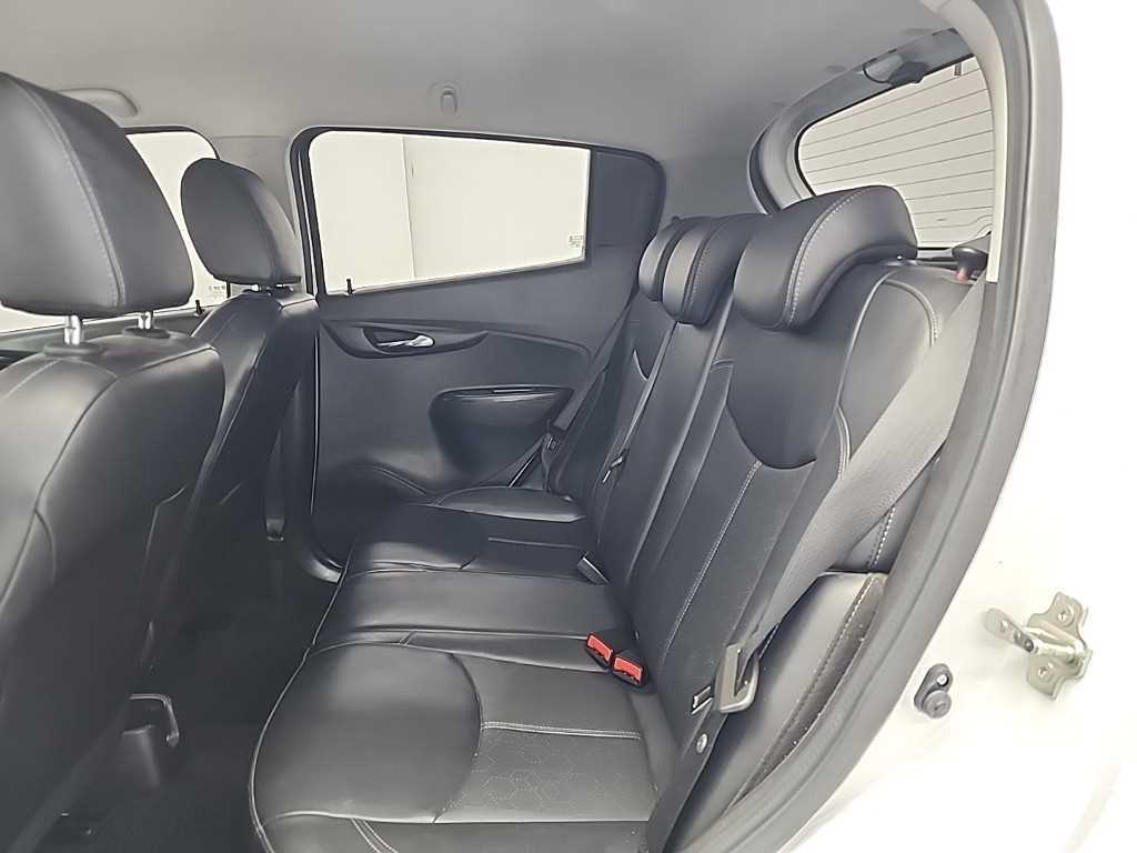 Chevrolet Spark - Vista 12