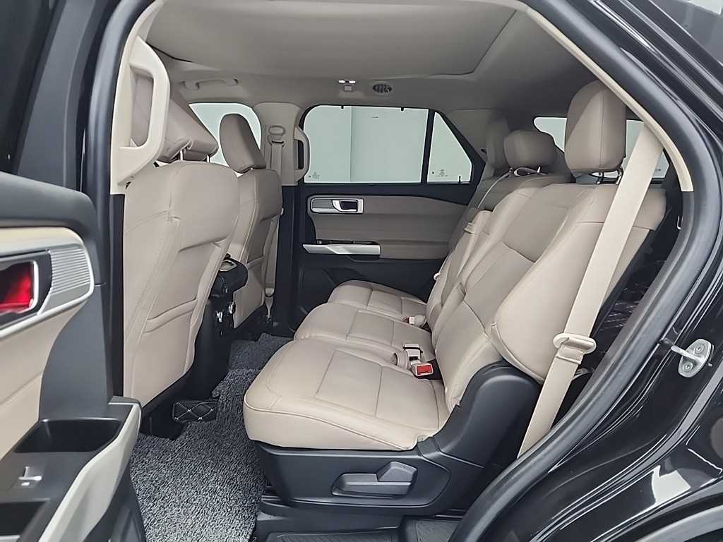 Ford Explorer - Vista 12