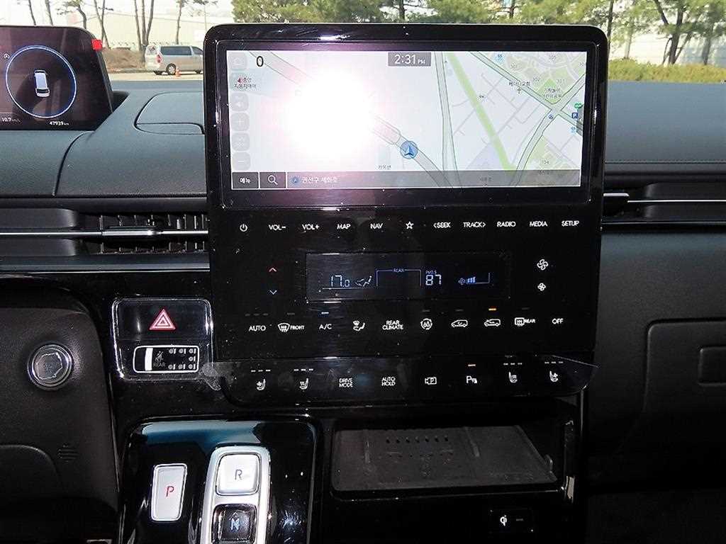 HYUNDAI Staria 2025 Blanco - Importación desde Corea - HF Imports Iquique - Foto 13