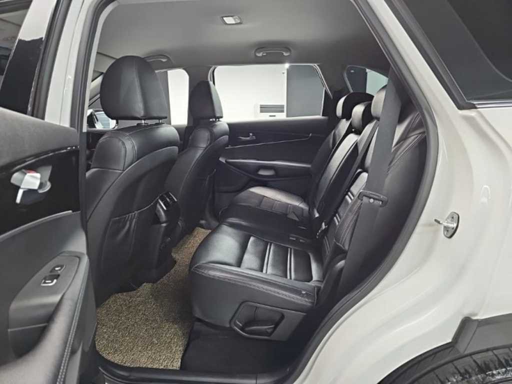 KIA Sorento 2018 Blanco - Importación desde Corea - HF Imports Iquique - Foto 17