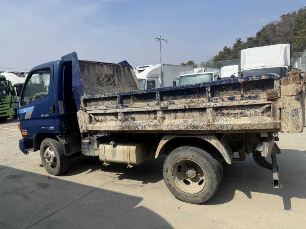 medium and large cargo dump - Vista 4