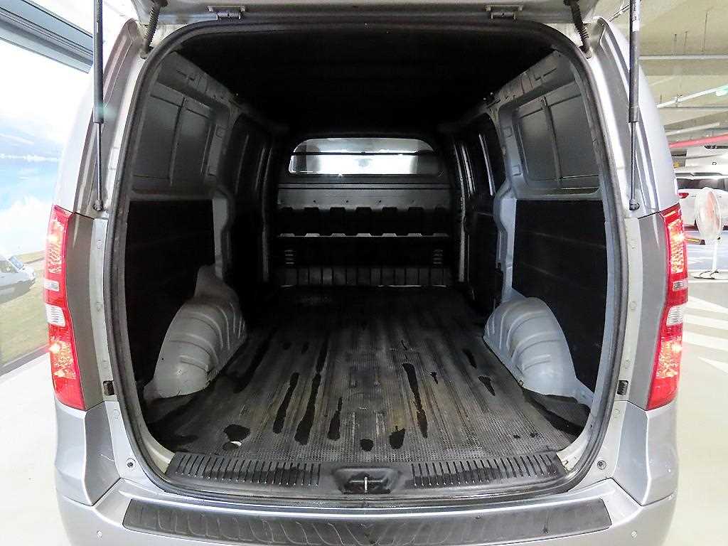 HYUNDAI Starex 2015 Gris - Importación desde Corea - HF Imports Iquique - Foto 16