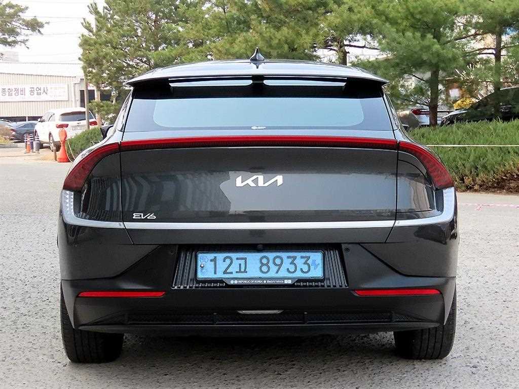 KIA EV6 - Vista 4