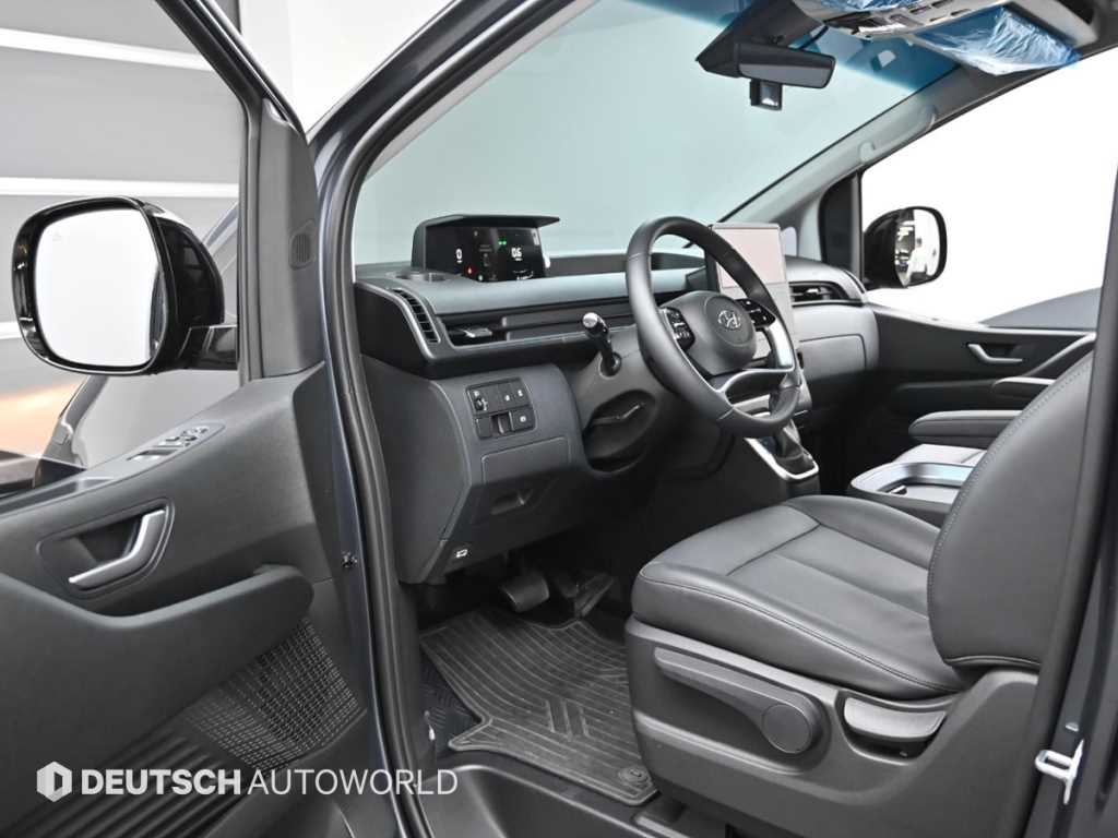 HYUNDAI Staria - Vista 11