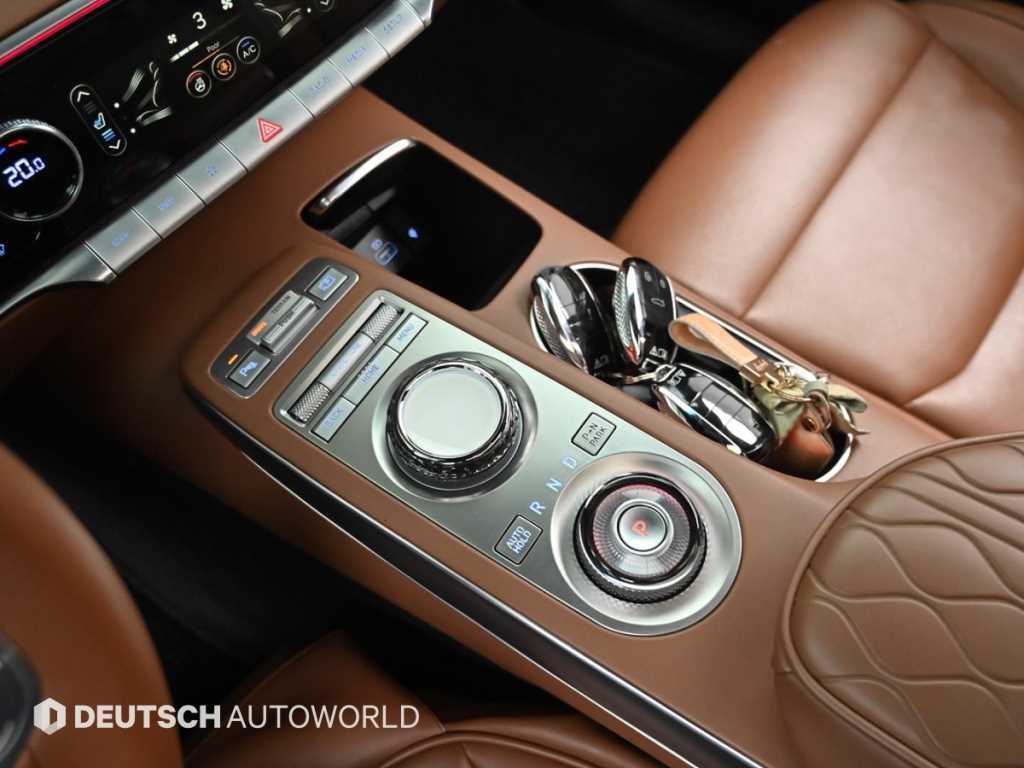 Genesis GV70 - Vista 9