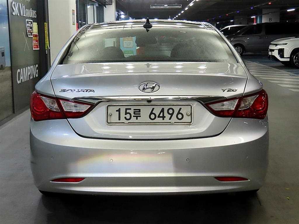 HYUNDAI Sonata - Vista 5