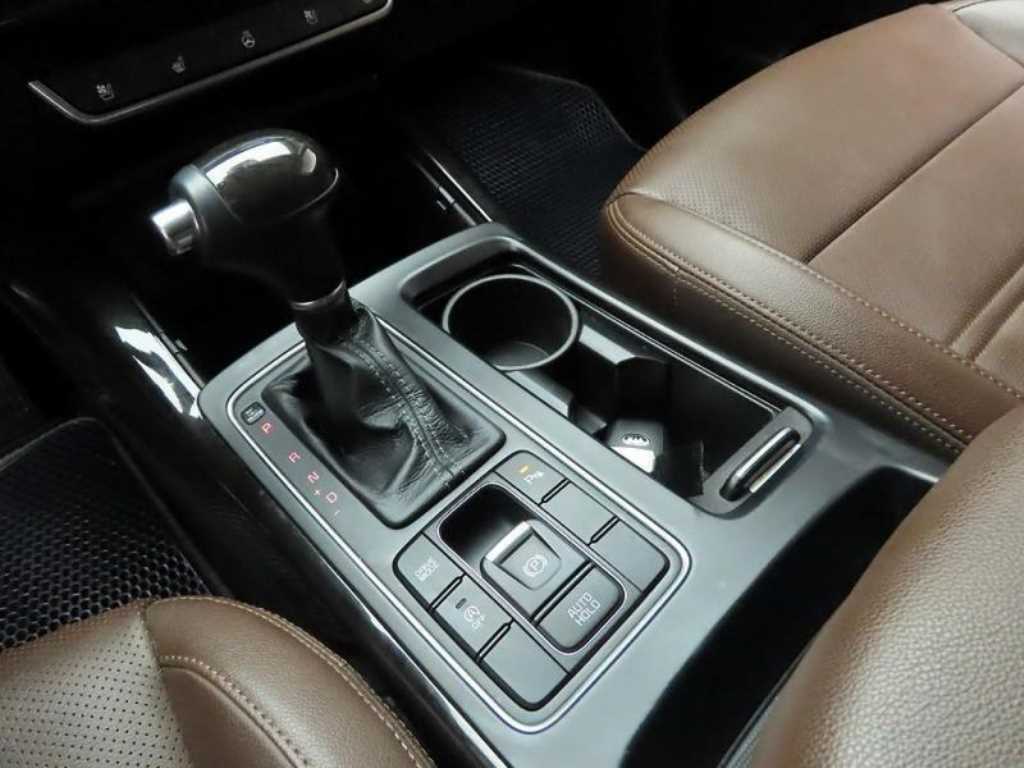 KIA Sorento - Vista 5