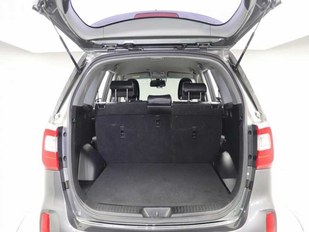 KIA Sorento - Vista 7