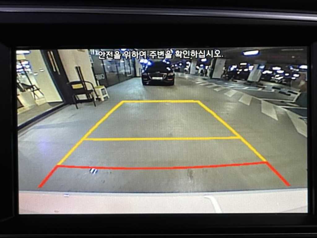 HYUNDAI Avante - Vista 12