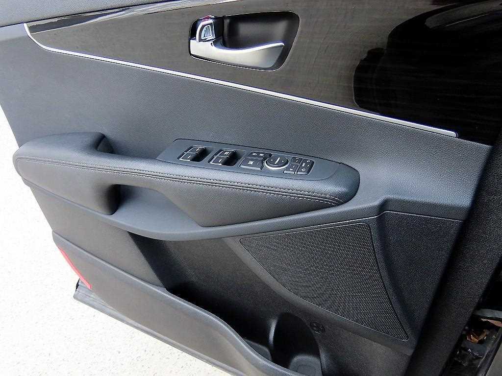 KIA Sorento - Vista 11