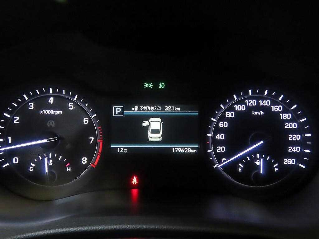 Genesis G80 - Vista 9