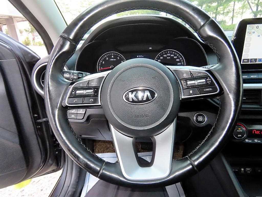 KIA K3 - Vista 8