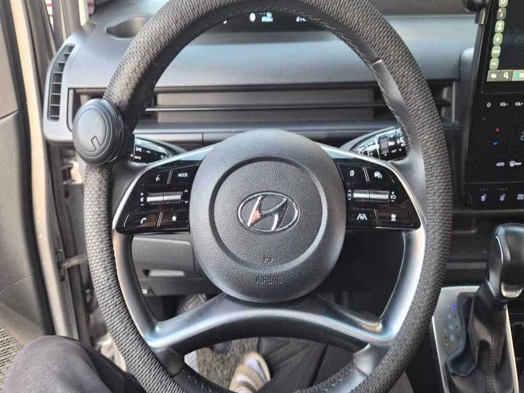 HYUNDAI Staria - Vista 5