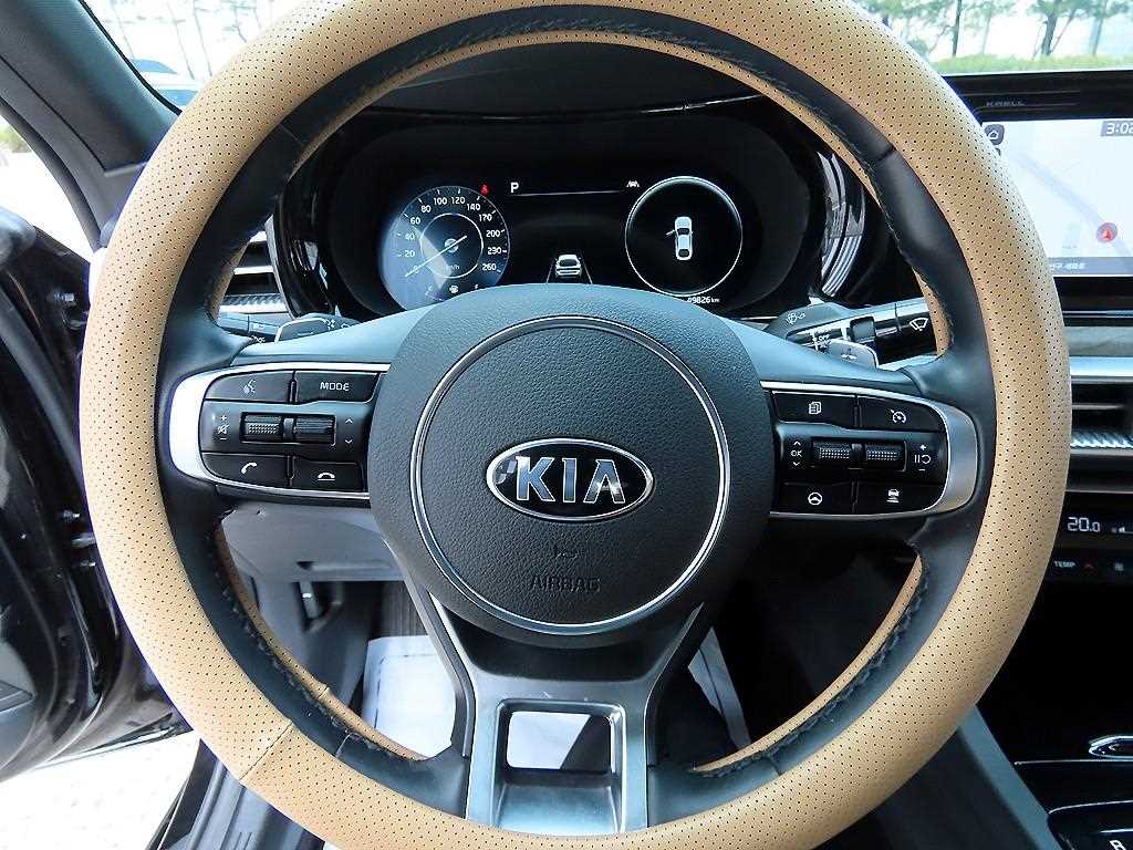 KIA K5 - Vista 8