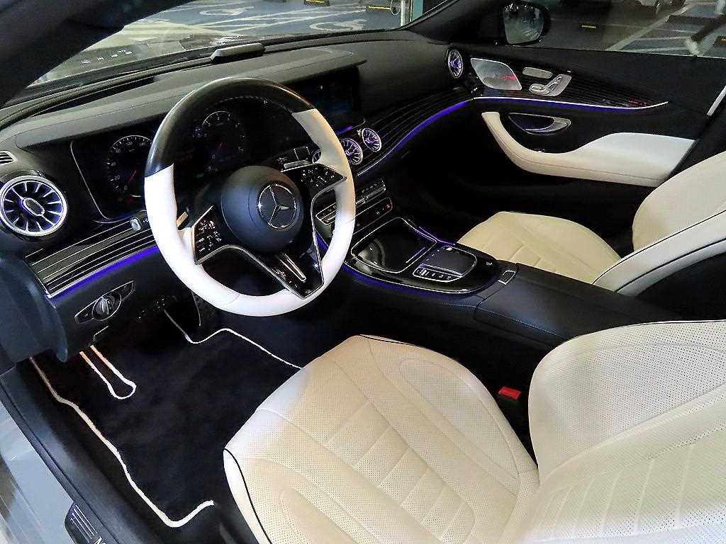 Mercedes Benz CLS Class - Vista 10