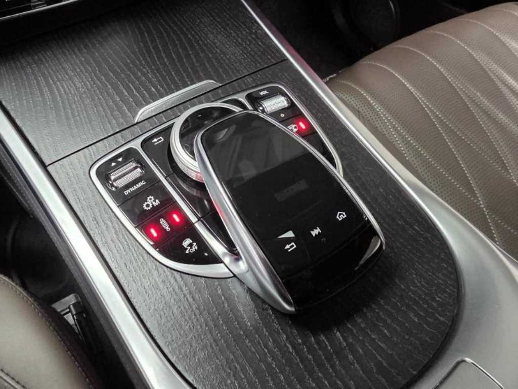 Mercedes Benz G Class (G Wagen) 2023 Verde - Importación desde Corea - HF Imports Iquique - Foto 17