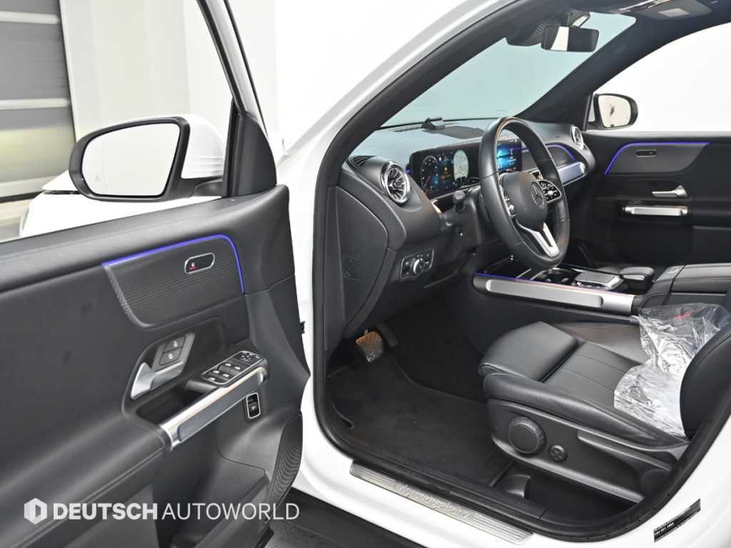 Mercedes Benz GLB Class - Vista 11