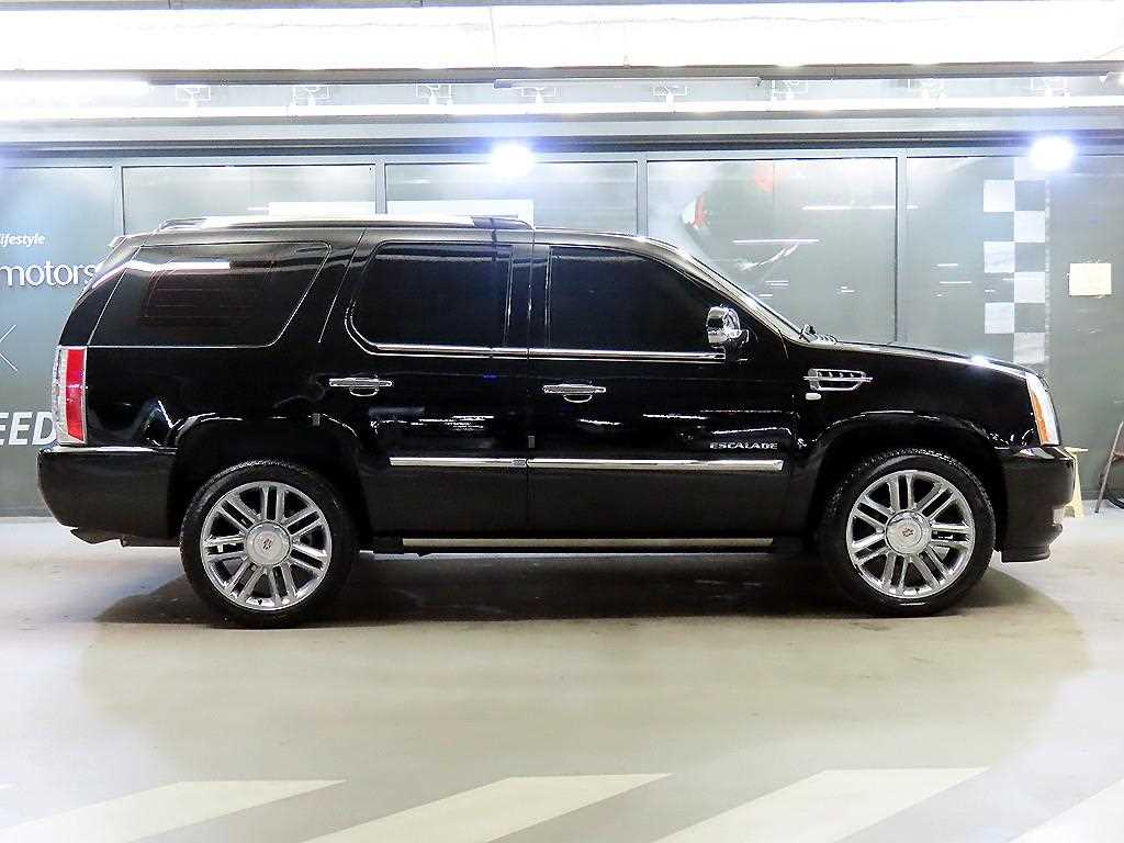Cadillac Escalade - Vista 3