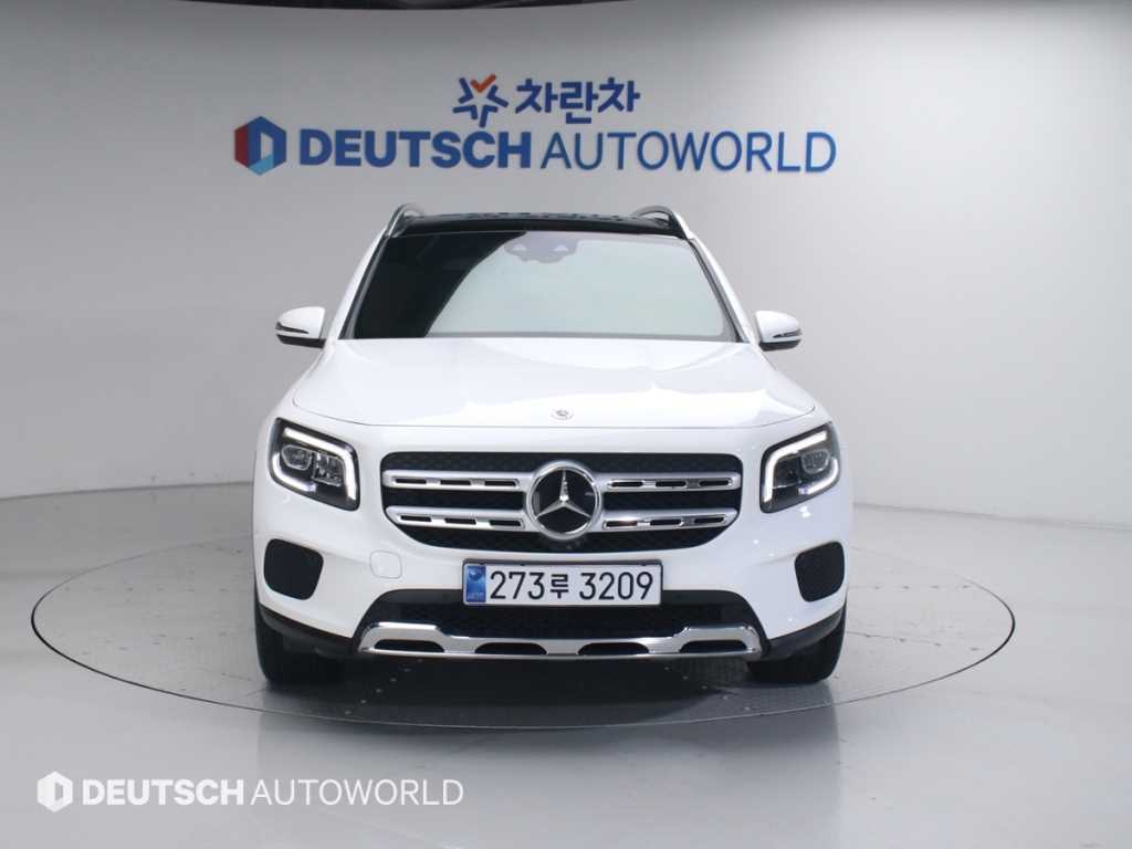 Mercedes Benz GLB Class - Vista 3