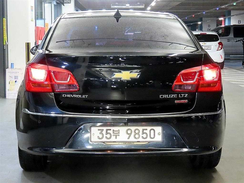 Chevrolet Cruise - Vista 5