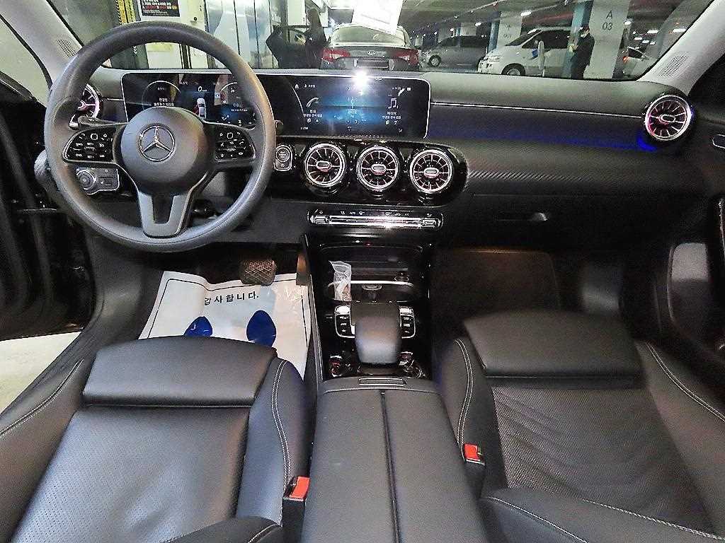 Mercedes Benz A Class - Vista 10