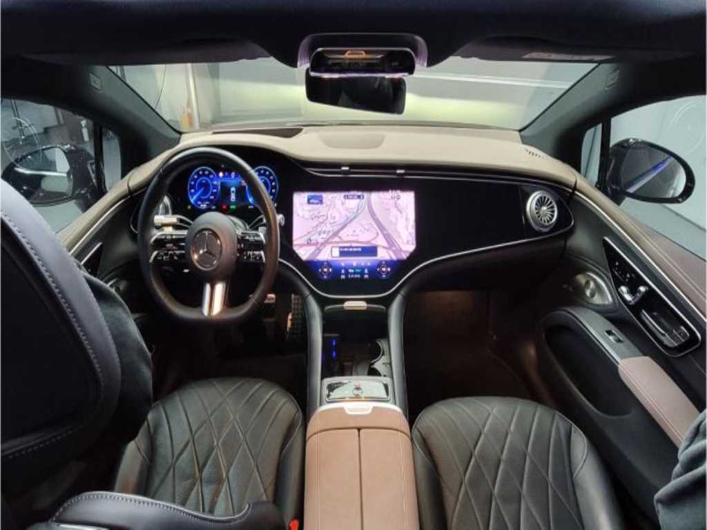 Mercedes Benz EQS - Vista 7