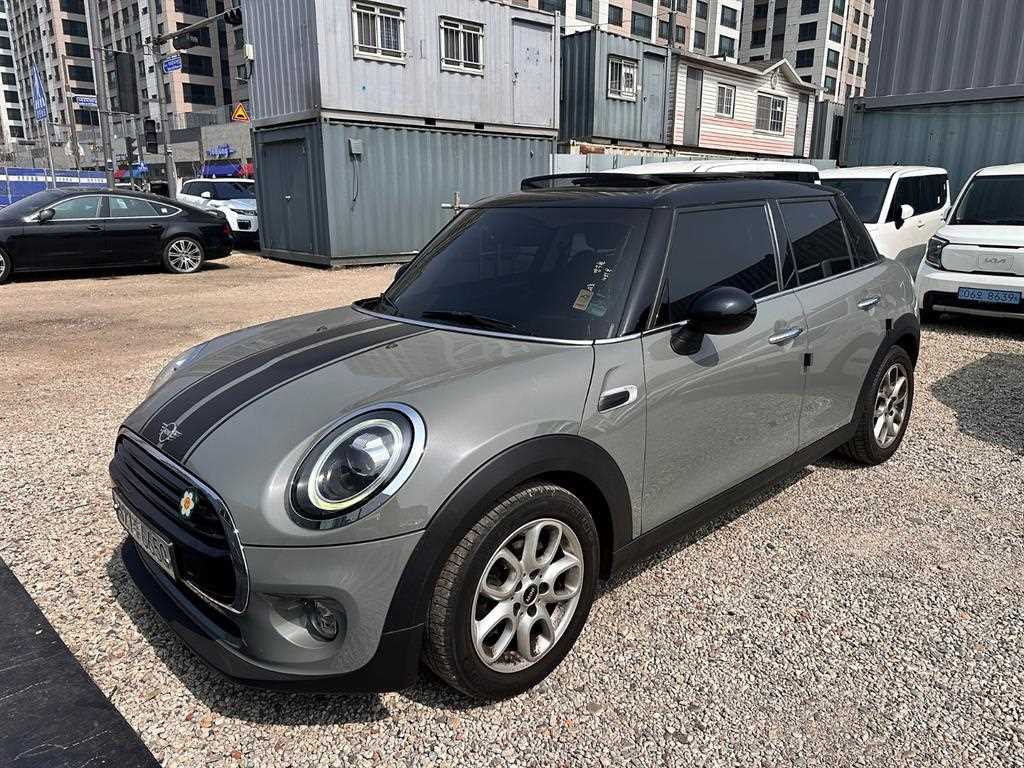 Mini Cooper - Vista 2