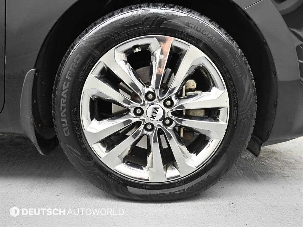 KIA Carnival - Vista 5