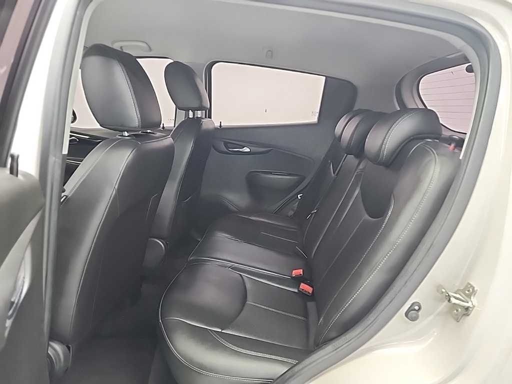 Chevrolet Spark - Vista 12